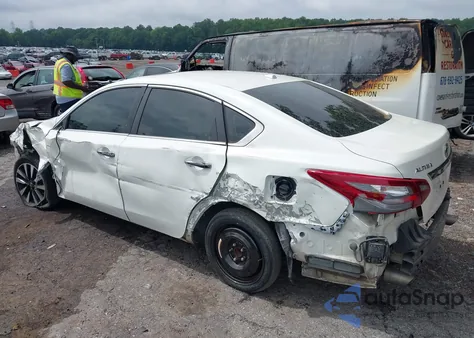 2018 Nissan Altima 2.5 Sv z USA, uszkodzony, nr VIN 1N4AL3APXJC233320